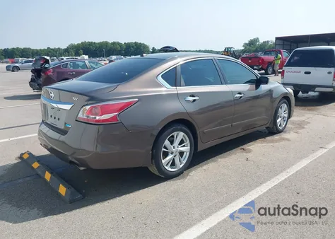 2014 Nissan Altima 2.5 Sv z USA, uszkodzony, nr VIN 1N4AL3AP4EC176828